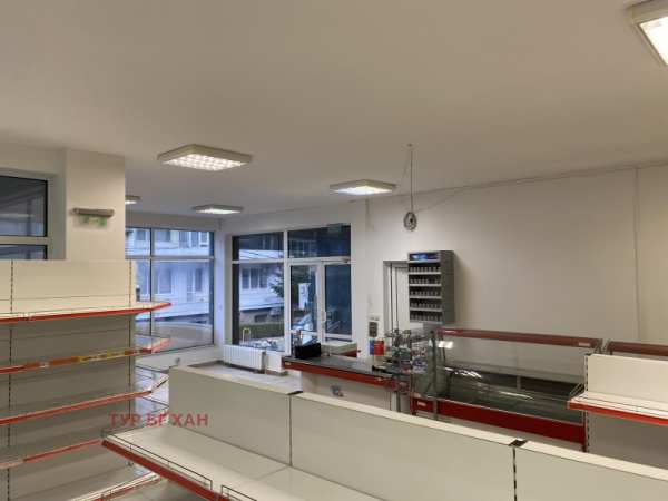 Дава под наем магазин, гр. шумен, център