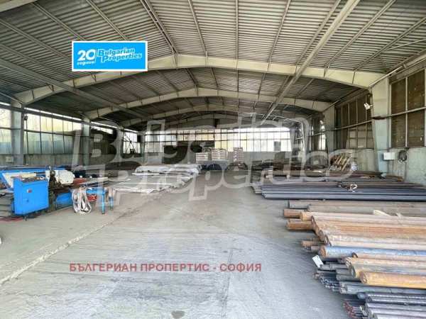 Дава под наем склад, гр. софия, военна рампа