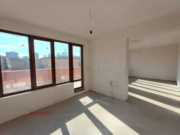 Продава 3-стаен, гр. велико търново, бузлуджа