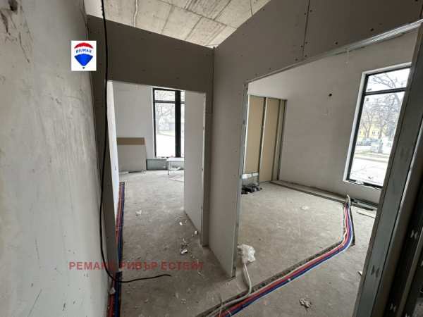 Продава бизнес имот, гр. русе, широк център