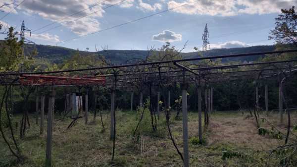 Продава парцел, гр. шумен, м-т под манастира