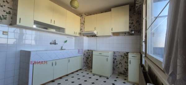 Продава 3-стаен, гр. русе, възраждане