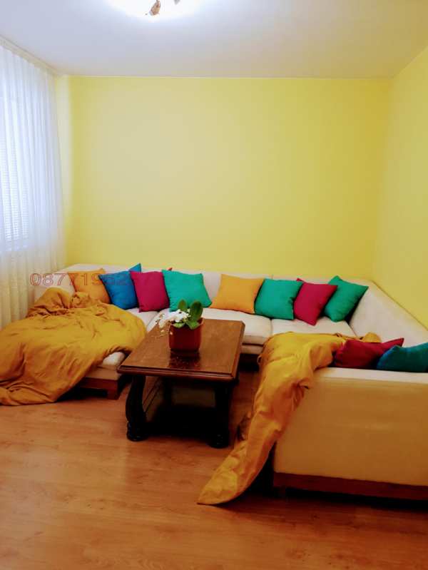 Продава 4-стаен, гр. пловдив, център