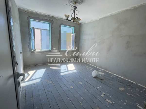 Продава къща, гр. шумен, гривица