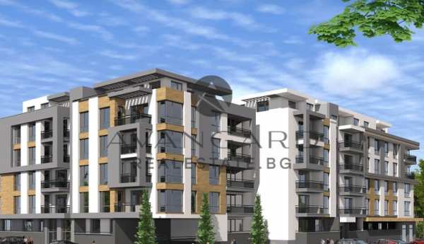 Продава 4-стаен, гр. пловдив, център