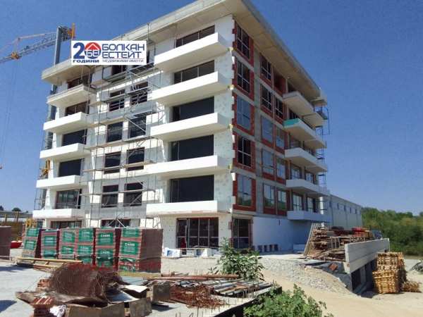 Продава  3-стаен град Велико Търново, Картала
      100 кв.м