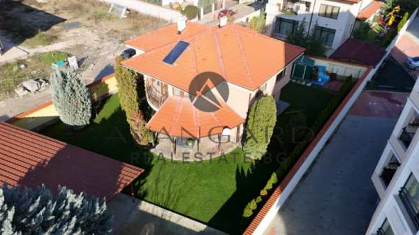 Продава къща, гр. пловдив, остромила