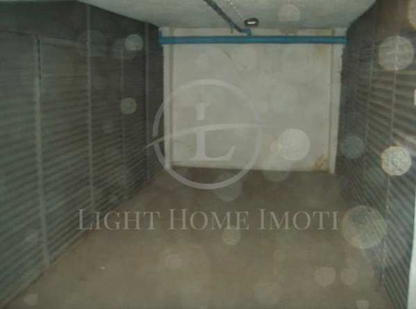 Продава гараж, паркомясто, гр. пловдив, център