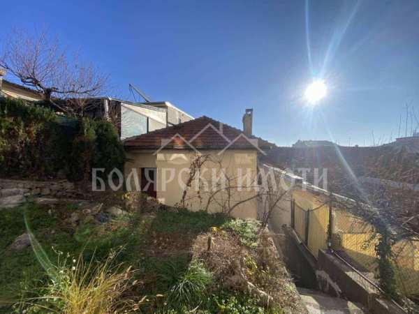 Продава къща, гр. велико търново, център