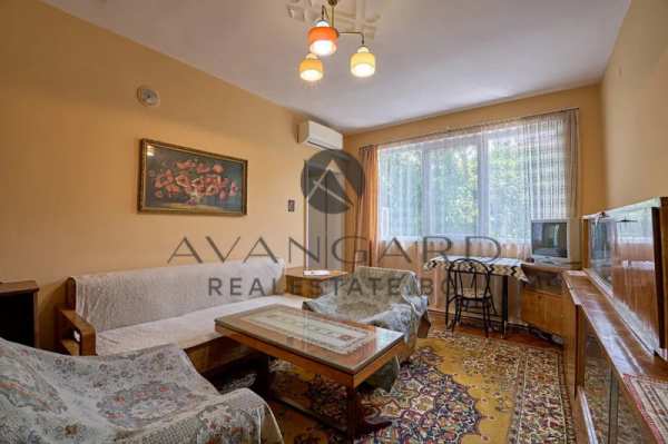 Продава 2-стаен, гр. пловдив, център