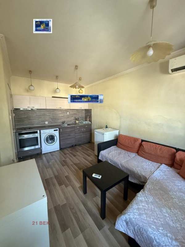 Продава  2-стаен град Пловдив, Център
      38 кв.м