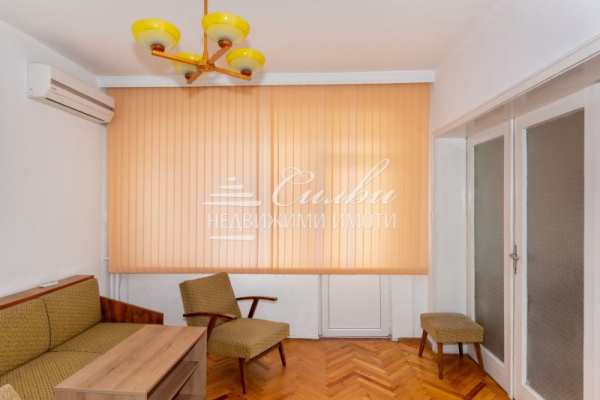 Продава 4-стаен, гр. шумен, херсон