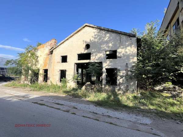 Продава пром. помещение, с. ведраре, област пловдив