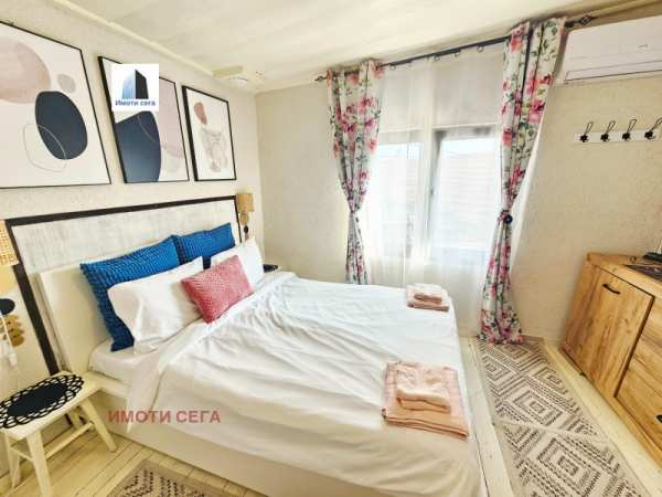 Продава  къща град Велико Търново, Варуша
      40 кв.м