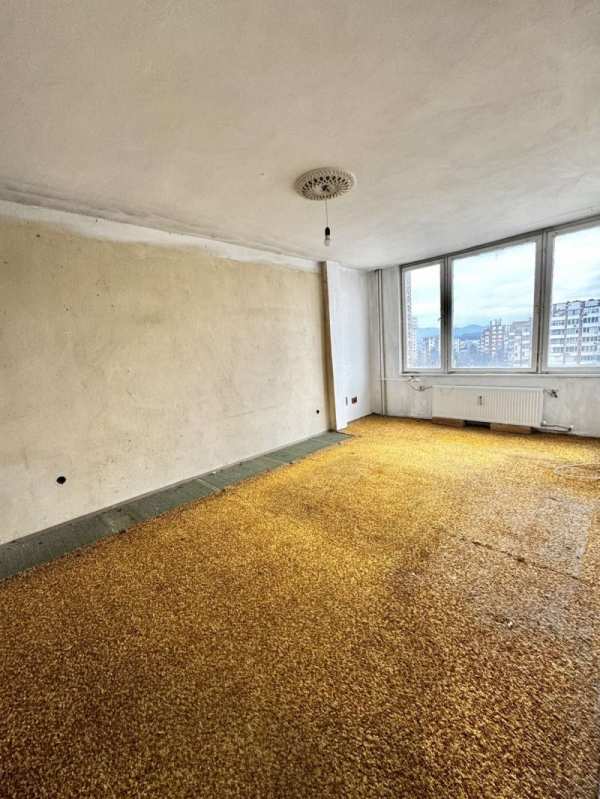 Продава 3-стаен, гр. велико търново, колю фичето