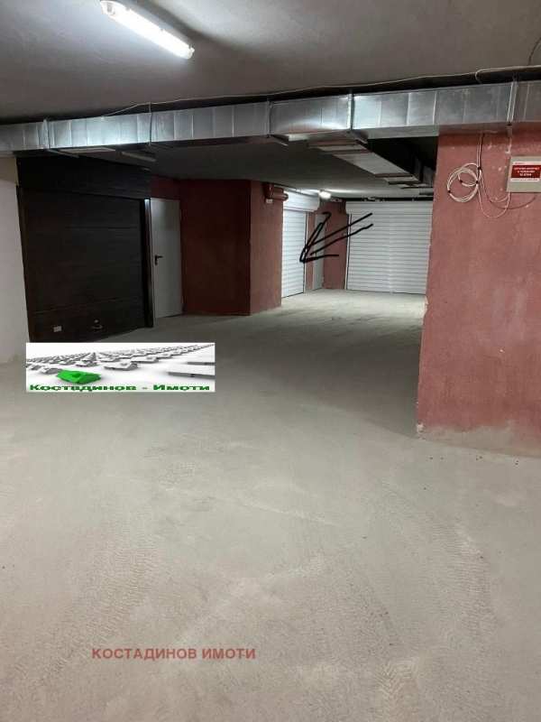 Продава гараж, паркомясто, гр. пловдив, център