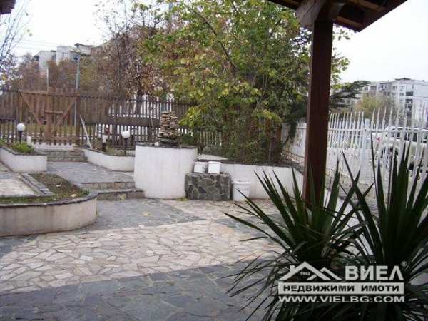 Продава  парцел град Пловдив, Каменица 2
      500 кв.м