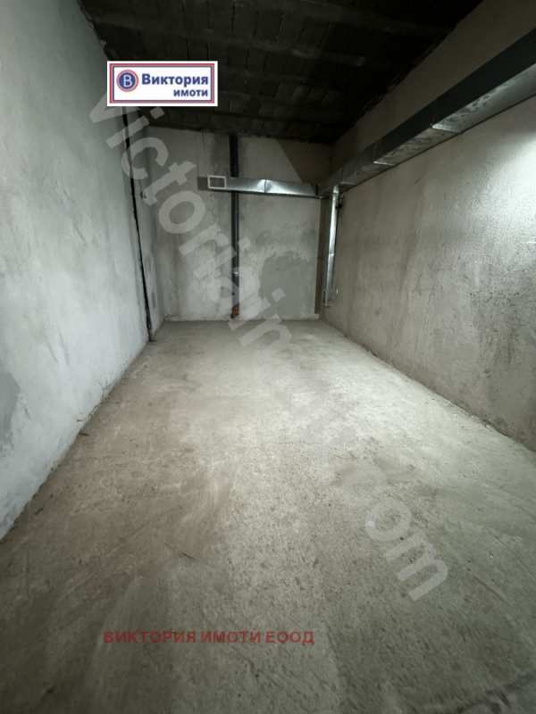 Продава  гараж, паркомясто град Велико Търново, Зона Б
      21 кв.м