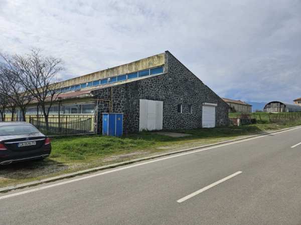 Продава пром. помещение, гр. петрич, област благоевград