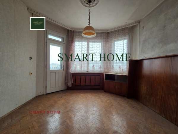 Продава  многостаен град Велико Търново, Бузлуджа
      105 кв.м