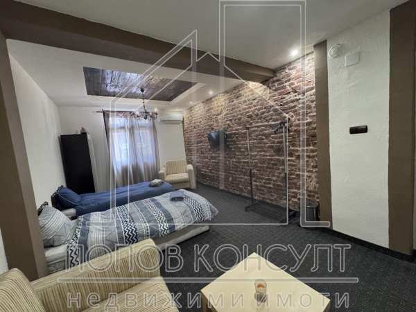 Продава къща, гр. пловдив, център