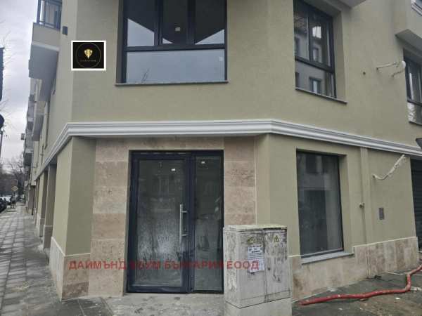 Продава магазин, гр. пловдив, кючук париж