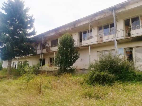 Продава пром. помещение, с. ковачевци, област перник