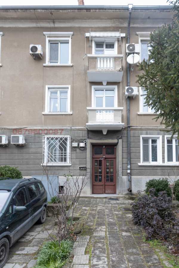 Продава 4-стаен, гр. велико търново, център