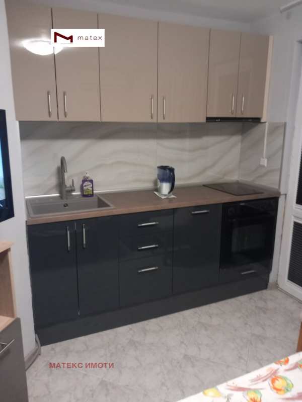 Продава 3-стаен, гр. варна, колхозен пазар