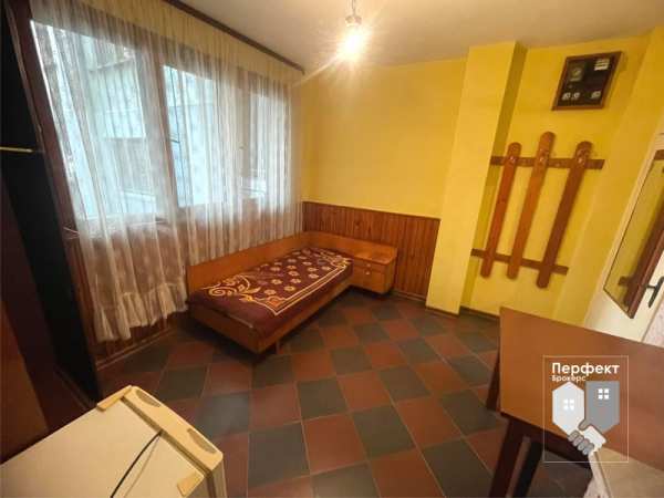 Дава под наем  1-стаен град Велико Търново, Център
      15 кв.м