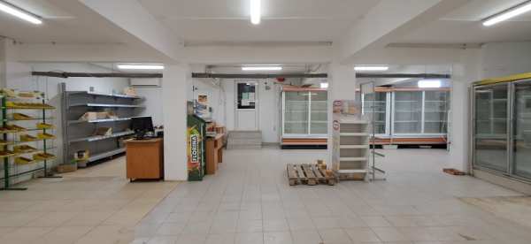 Дава под наем  магазин град Шумен, Добруджански
      50 кв.м