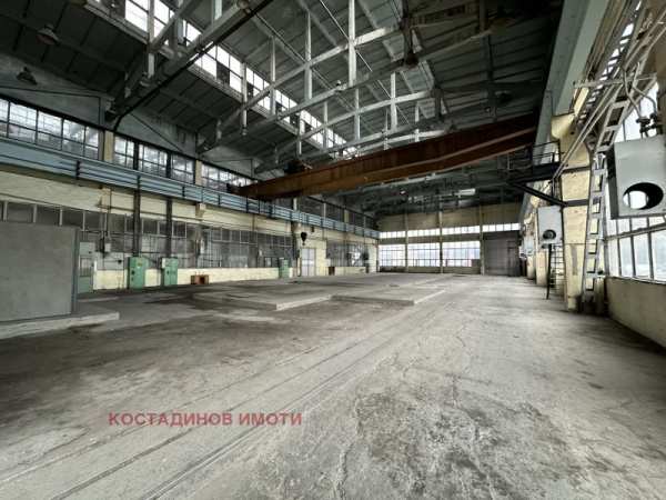 Дава под наем склад, гр. пловдив, индустриална зона - юг
