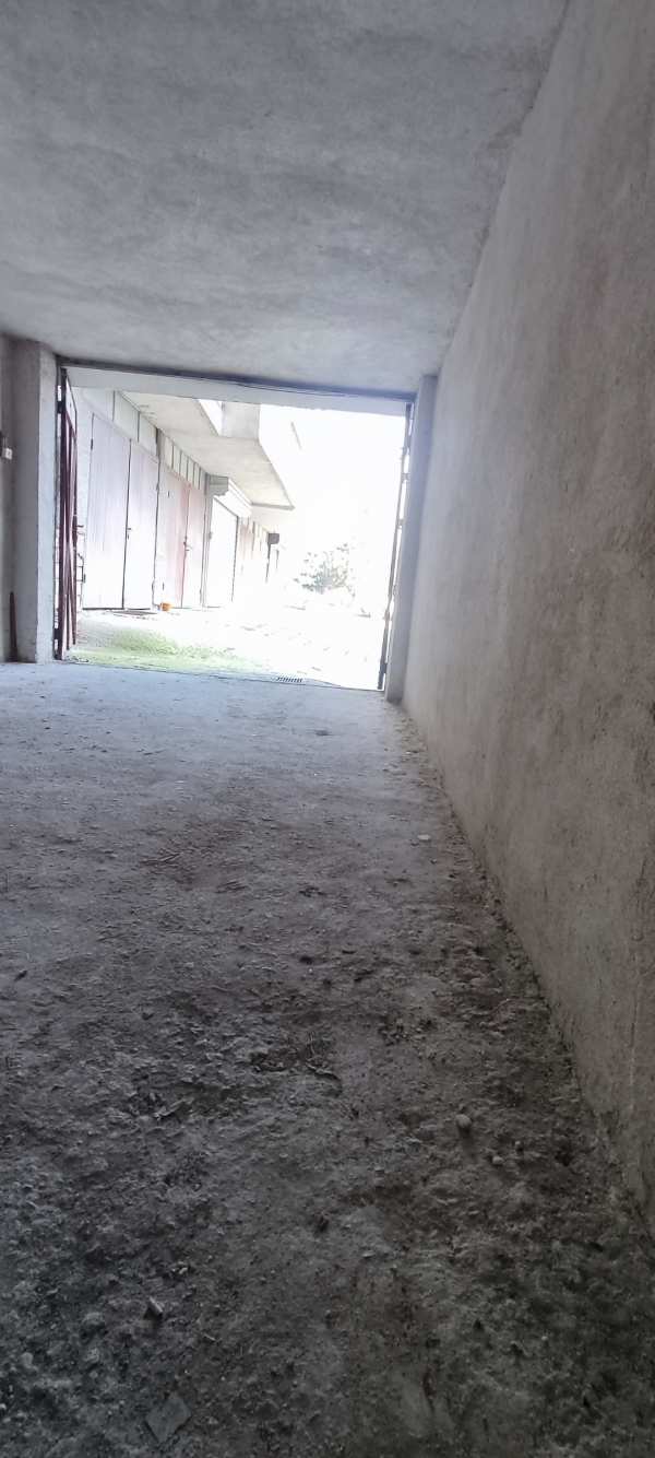 Дава под наем гараж, паркомясто, гр. пловдив, център