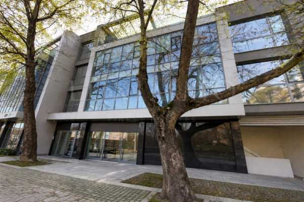 Дава под наем офис, гр. пловдив, център