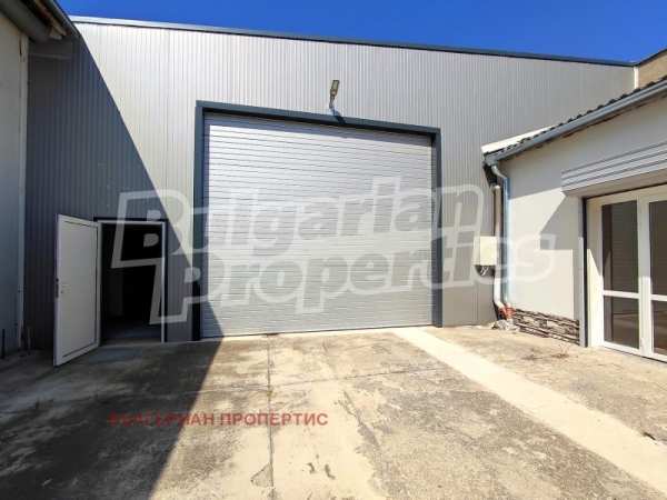 Дава под наем  склад град Шумен, Добруджански
      200 кв.м