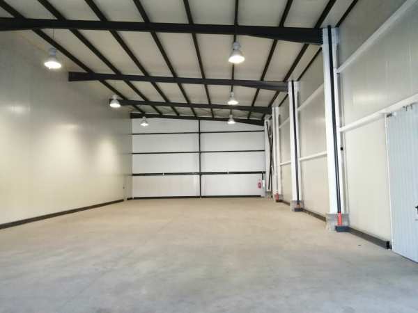 Дава под наем склад, гр. пловдив, индустриална зона - юг