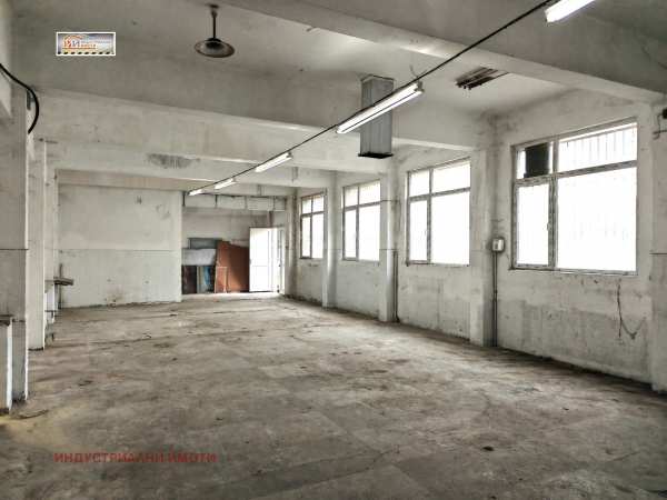 Дава под наем пром. помещение, гр. пловдив, индустриална зона - юг