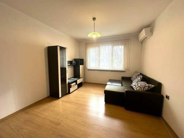 Дава под наем 1-стаен, гр. шумен, пазара