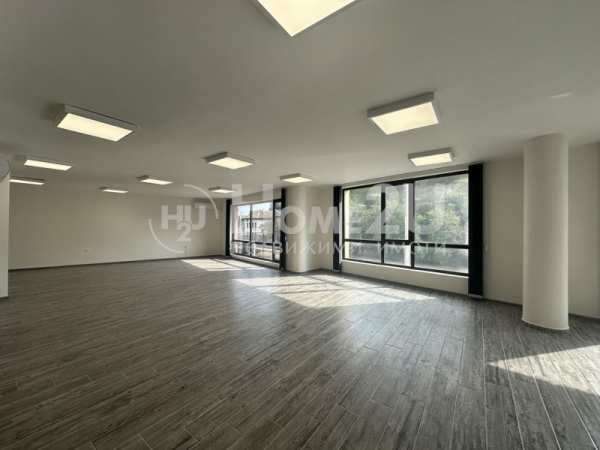 Дава под наем офис, гр. пловдив, център