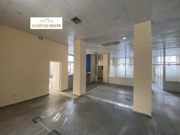 Дава под наем офис, гр. велико търново, център