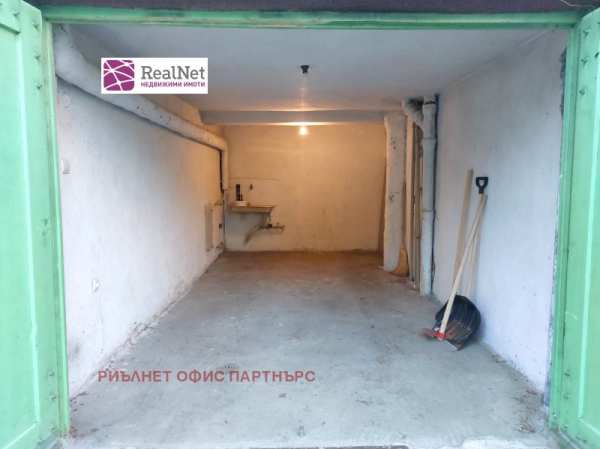 Дава под наем  склад град София, Лозенец
      17 кв.м