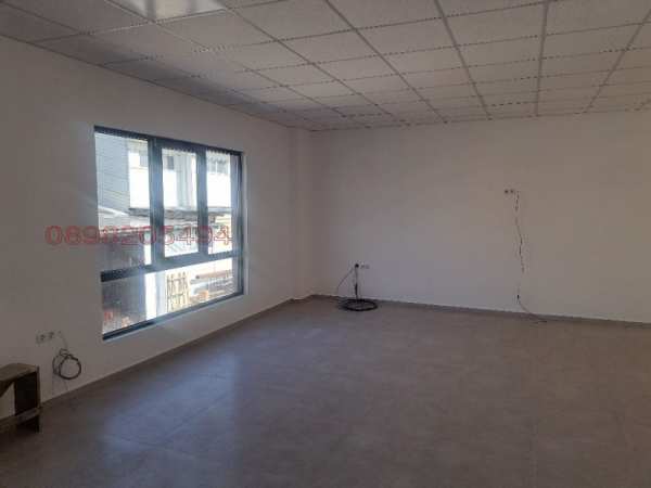 Дава под наем офис, гр. пловдив, брезовско шосе