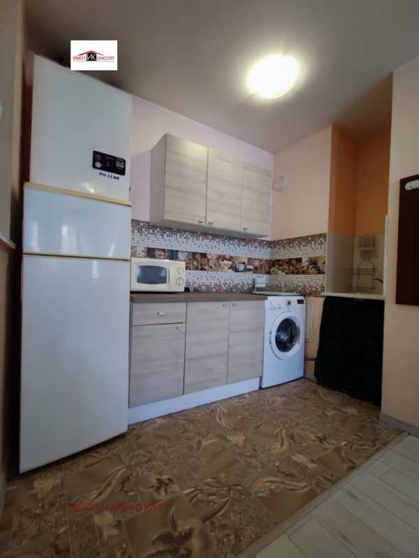 Дава под наем 2-стаен, гр. велико търново, център