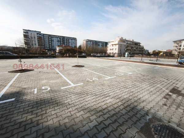 Дава под наем гараж, паркомясто, гр. пловдив, отдих и култура