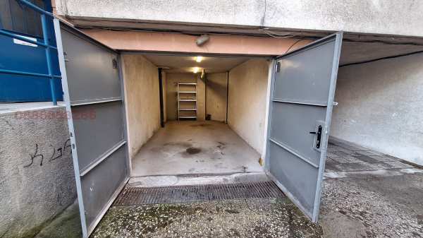 Дава под наем гараж, паркомясто, гр. пловдив, коматевски възел