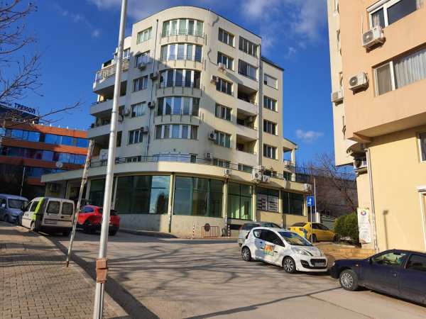 Дава под наем офис, гр. велико търново, колю фичето