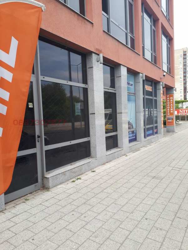 Дава под наем магазин, гр. пловдив, център