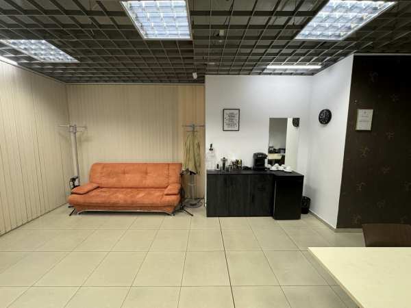 Дава под наем офис, гр. пловдив, център