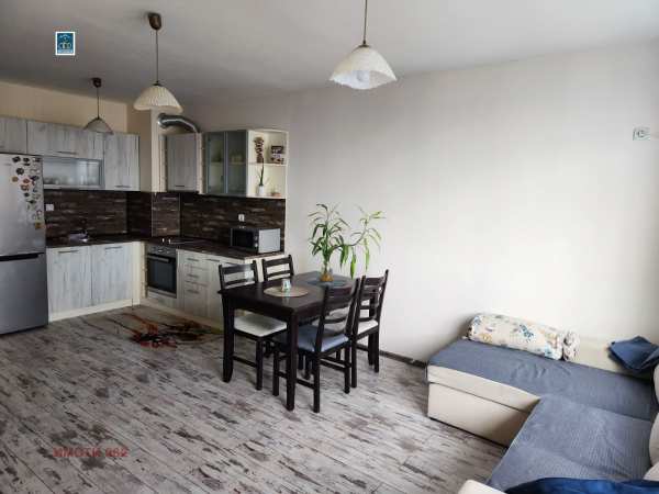 Дава под наем 2-стаен, гр. велико търново, бузлуджа