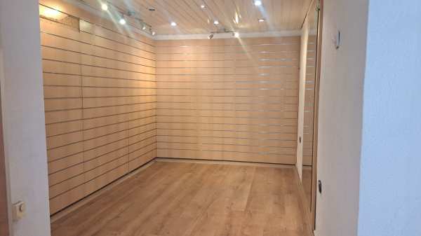 Дава под наем магазин, гр. пловдив, център